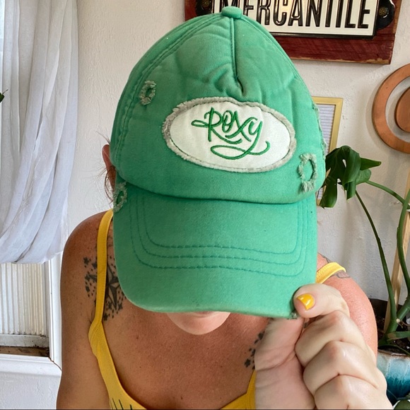 Vintage 9s Y2k Roxy Distressed Green 
